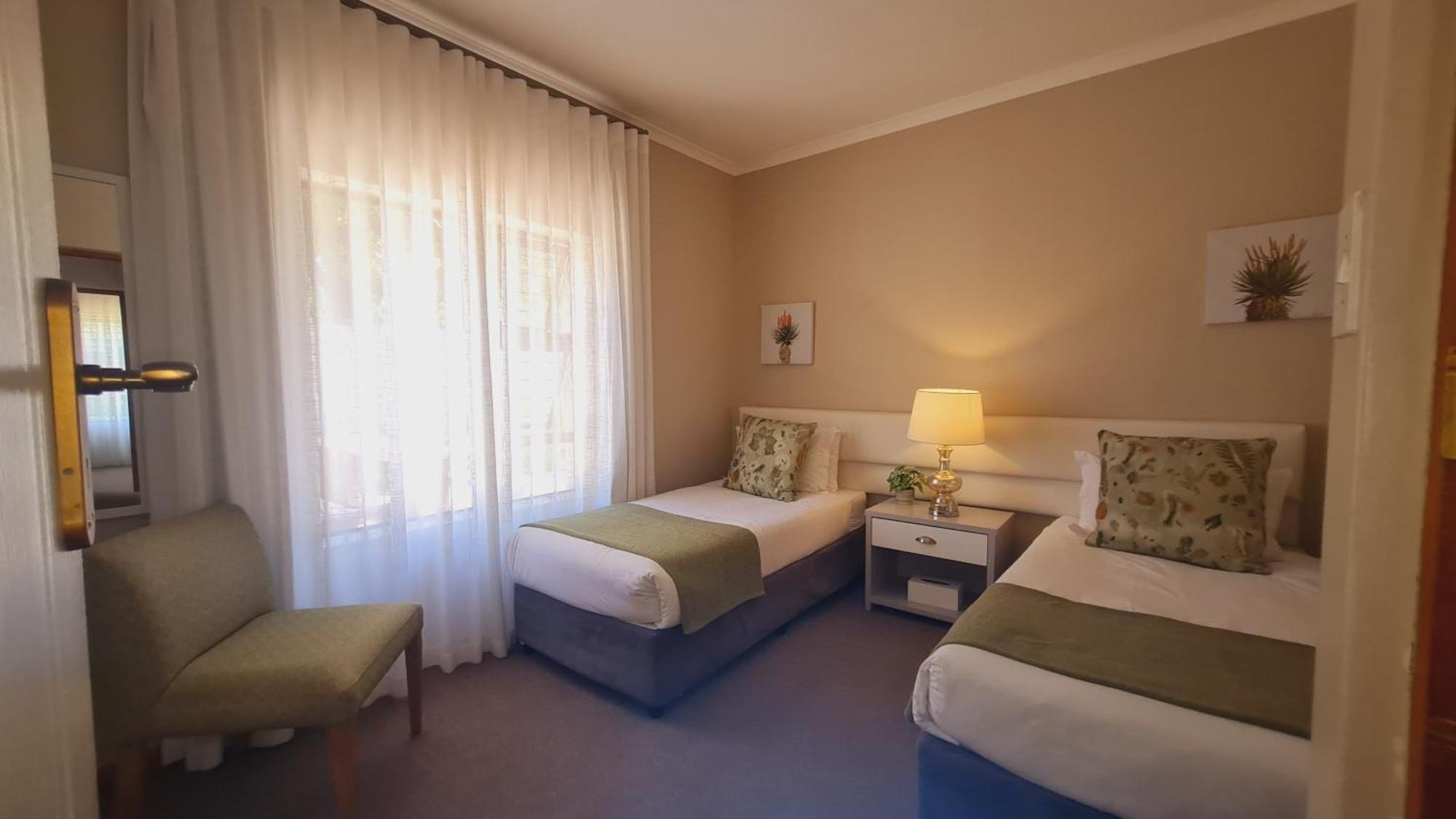 2 On Lismore Guesthouse Tokai Exteriér fotografie